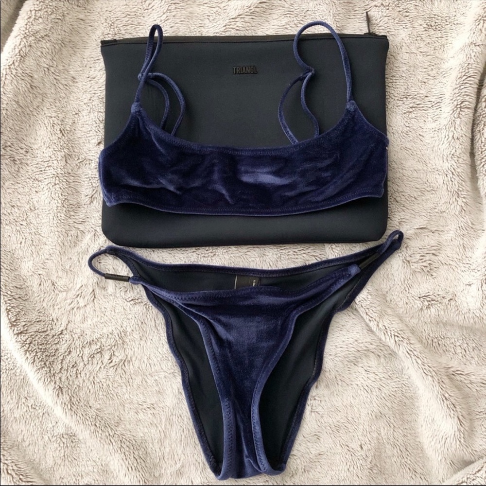Triangl Elsa midnight velvet bikini
